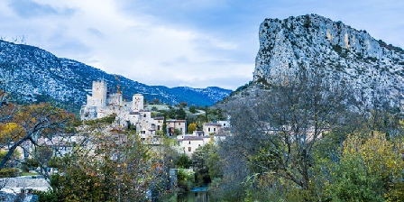 point de vue sur la seranne et le village de saint jean de bueges